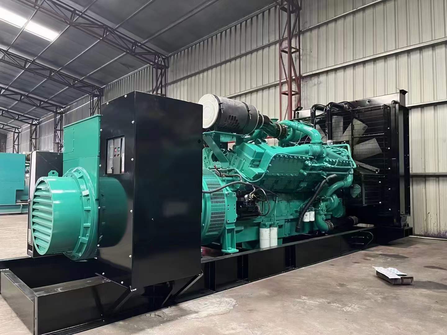 临潭如何降低 800kW 柴油发电机输出电流的波动？