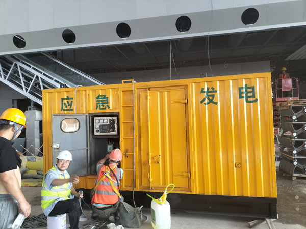 临潭怎样判断空气滤清器是否需要更换？